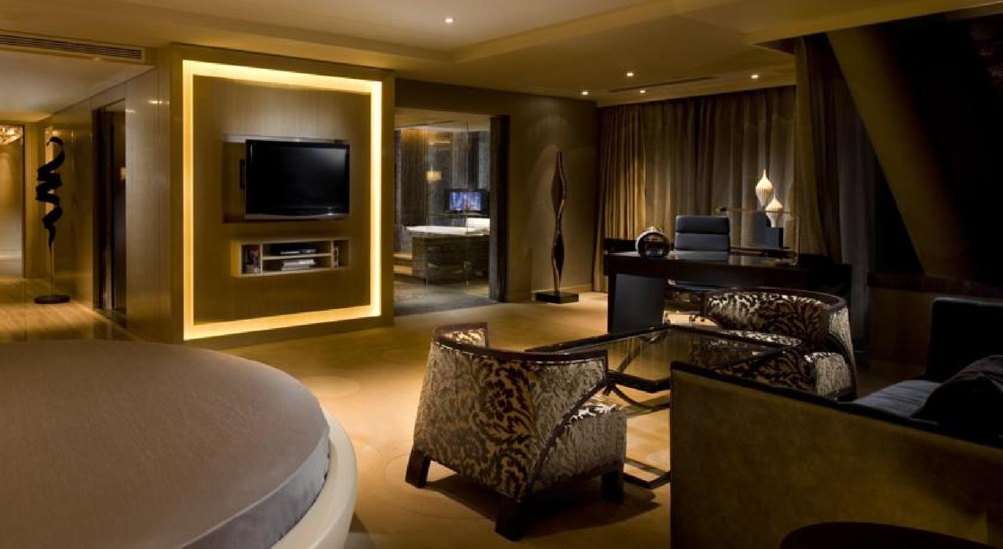 Hilton Wangfujing Hotel 5*