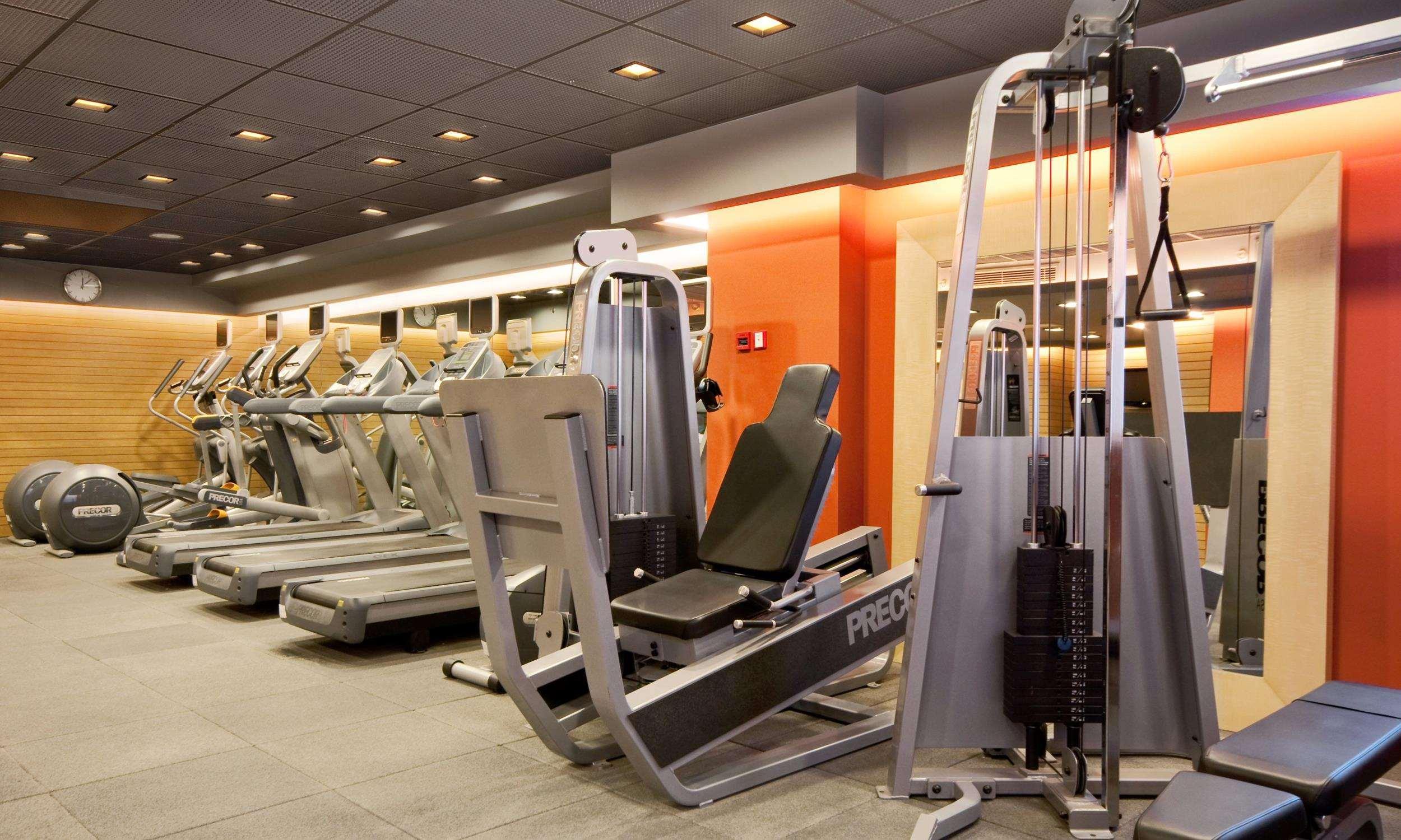 Hotel Hilton Wangfujing 5*